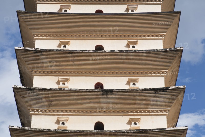 San Ta Si Qianxun Pagoda one of the three pagodas. Photo : Mel Longhurst