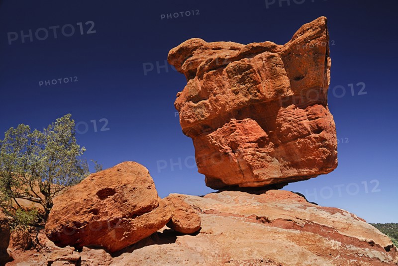 USA, Colorado, Colorado Springs, Garden of the Gods public park balanced sandstone rock. 
Photo : Hugh Rooney