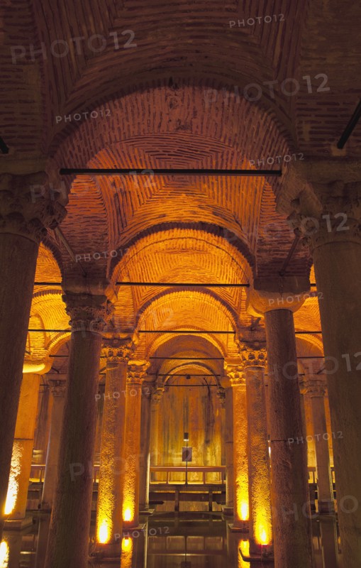 Turkey, Istanbul, Sultanahmet Yerebatan Sarnici Basilica Cistern. 
Photo : Stephen Rafferty