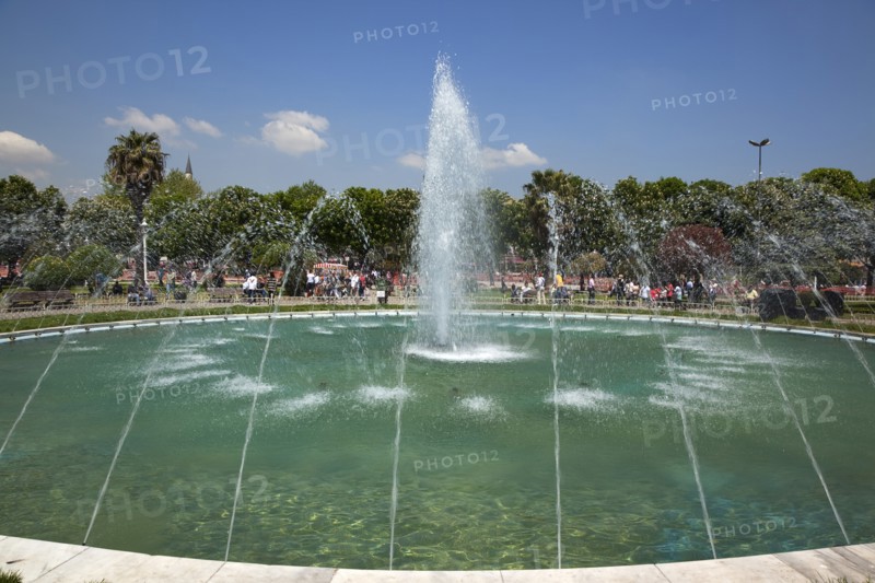 Turkey, Istanbul, Sultanahmet Fountain in the park between the Hagia Sofia and the Blue Mosque. 
Photo : Stephen Rafferty