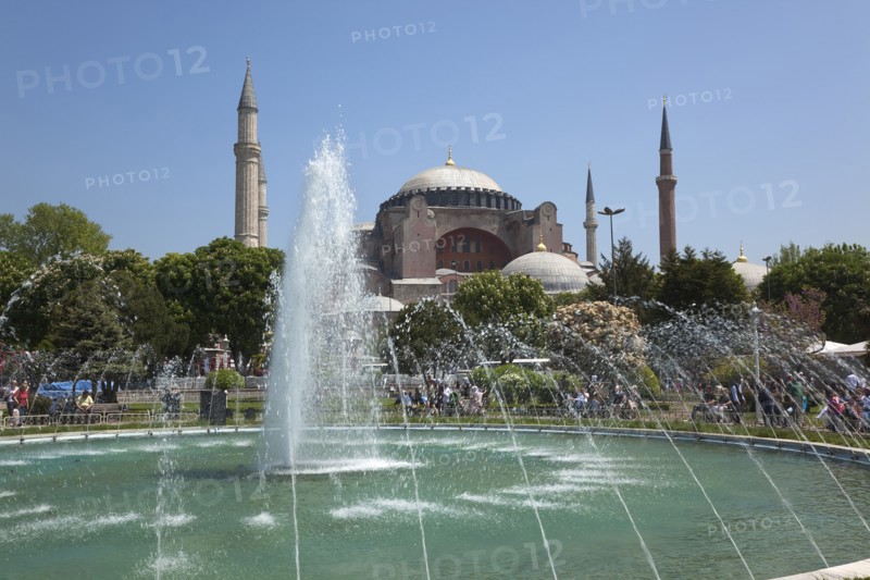 Turkey, Istanbul, Sultanahmet Ayasofya Muzesi Hagia Sofia Museum with fountain in the foreground. 
Photo : Stephen Rafferty