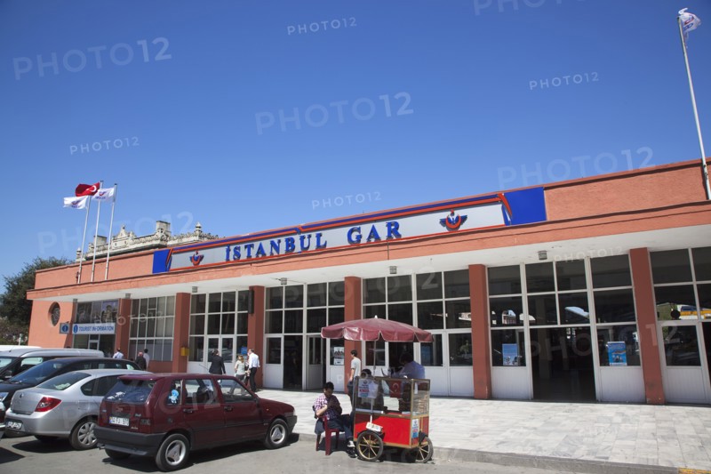 Turkey, Istanbul, Sirkeci Gar railway station entrance. 
Photo : Stephen Rafferty