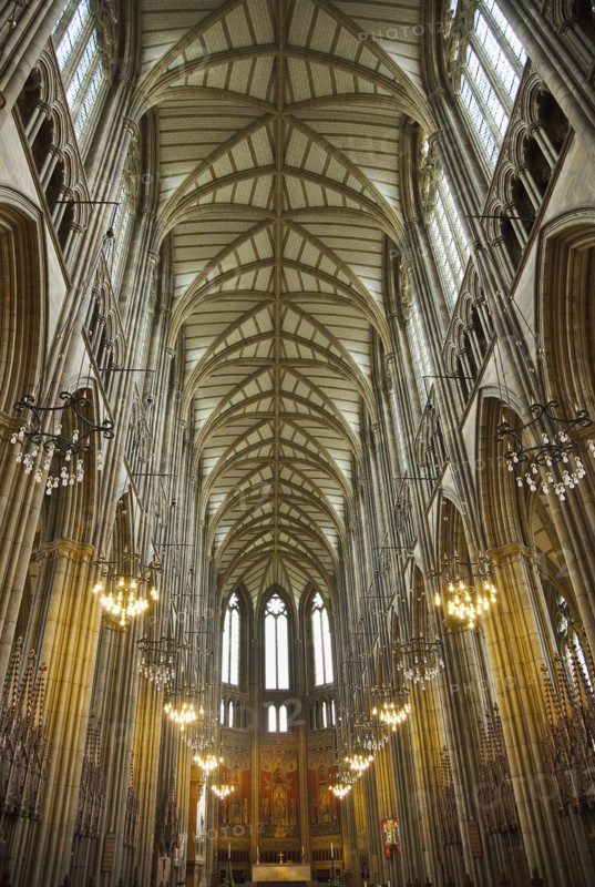 England, West Sussex, Shoreham-by-Sea, Lancing College Chapel interior view of the nave. 
Photo : Stephen Rafferty