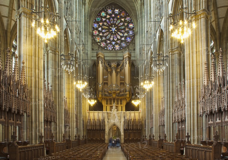 England, West Sussex, Shoreham-by-Sea, Lancing College Chapel interior view of the Nave. 
Photo : Stephen Rafferty