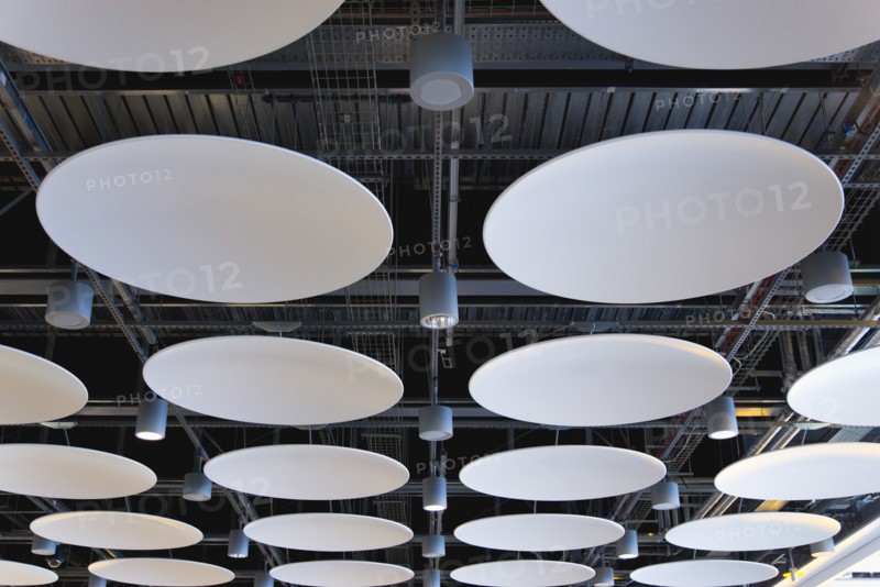 England, London, Heathrow Airport Terminal 5 disc ceiling in departures area. 
Photo : Paul Seheult