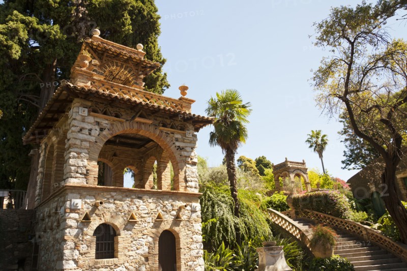 Italy, Sicily, Taormina, Via Bagnoli Croce Villa Comunale A building in Trevelyan Public Gardens. 
Photo : Mel Longhurst
