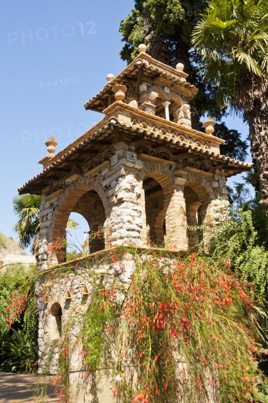 Italy, Sicily, Taormina, Via Bagnoli Croce Villa Comunale A building in Trevelyan Public Gardens. 
Photo : Mel Longhurst