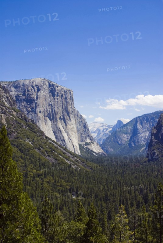 USA, California, Yosemite, Tunnel View from Inspiration Point. 
Photo : Chris Penn