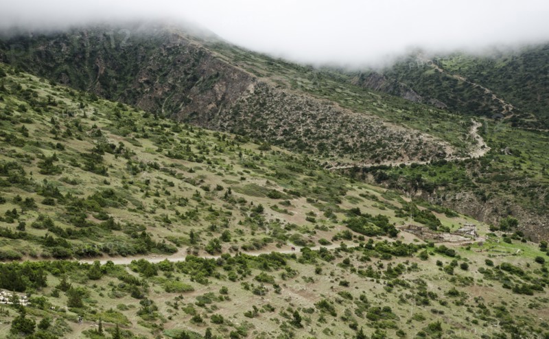 Mountainous landscape and roads to the capital.