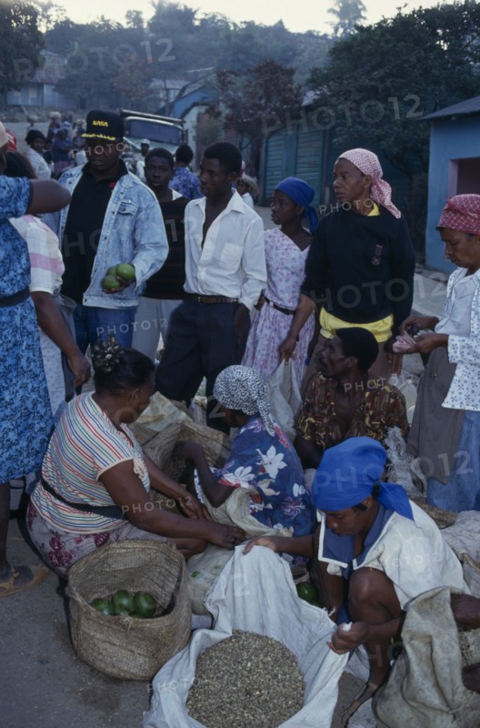 Dominican Republic, Markets, Market scene. Photo : Nancy Durrell McKenna