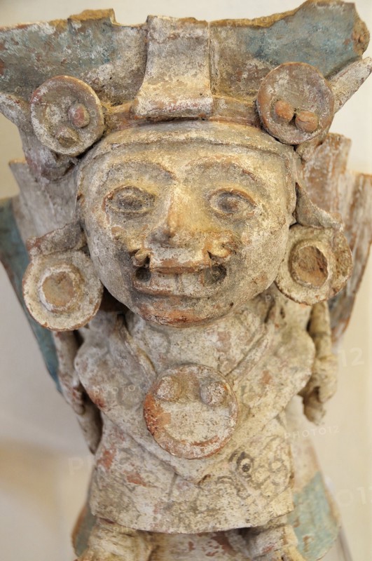 Mexico, Puebla, Cholula, Cholula site museum Clay figure of Huehueteotl the God of fire. Photo : Nick Bonetti