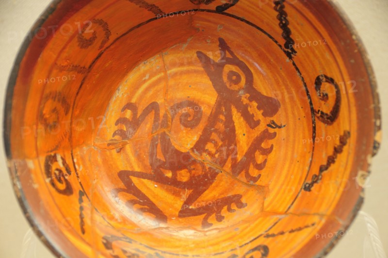Mexico, Puebla, Cholula, Cholula site museum Ceramic plate from the Cholulteca 3rd Phase A.D. 1325-1500. Photo : Nick Bonetti