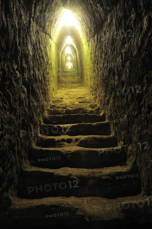 Mexico, Puebla, Cholula, Narrow exploratory tunnels within the pyramid of Cholula. Photo : Nick Bonetti