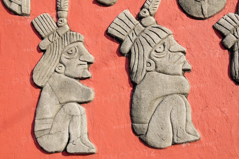 Mexico, Veracruz, Papantla, Relief carving of Totonac figures on the Mural Cultural Totonaca in the Zocalo. Photo : Nick Bonetti