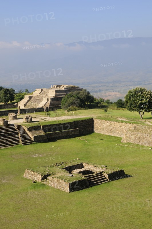 Mexico, Oaxaca, Monte Alban, Site view onto ball court or Juegos de Pelota. Photo : Nick Bonetti