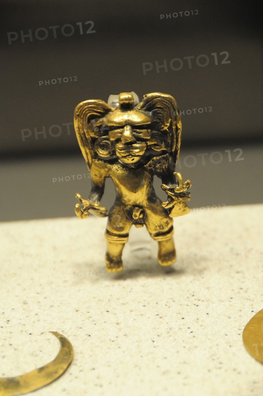 Mexico, Federal District, Mexico City, Museo Nacional de Antropologia Small gold figure.. Photo : Nick Bonetti