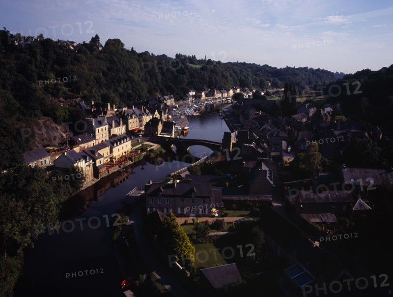 France, Bretagne, Cotes d Armor, Medieval market town of Dinan beside the River Rance. View from main road viaduct.. Photo : Bryan Pickering