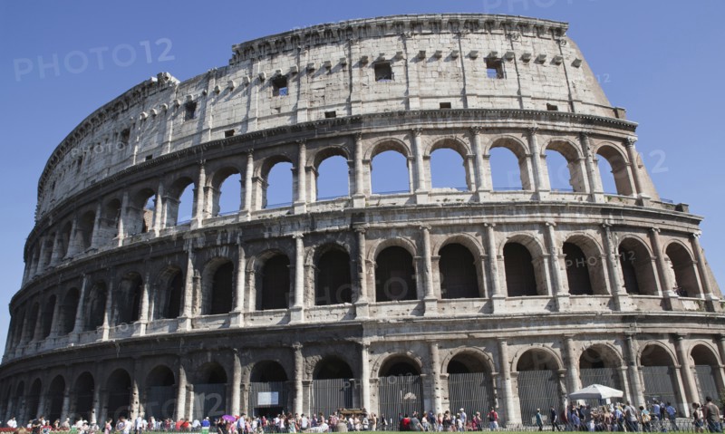 Italy, Lazio, Rome, Exterior of the Roman Colosseum. Photo : Bennett Dean