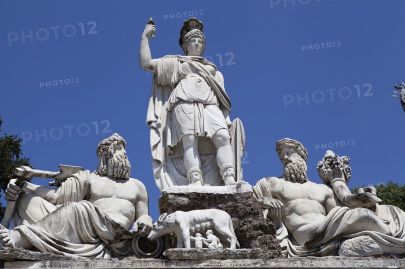 Italy, Lazio, Rome, Statue at the Piazza del Popolo. Photo : Bennett Dean