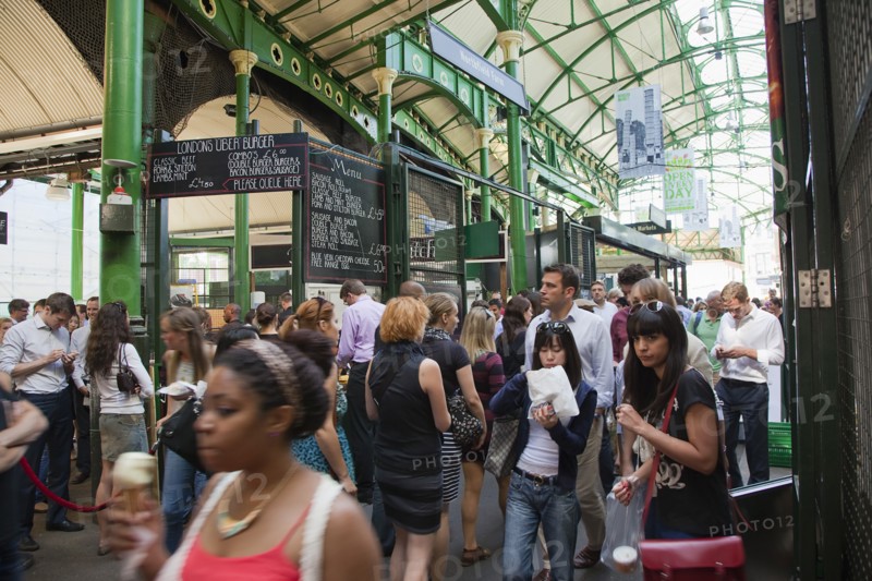 England, London, Borough Market Londons oldest fresh fruit and vegetable market. Photo : Stephen Rafferty