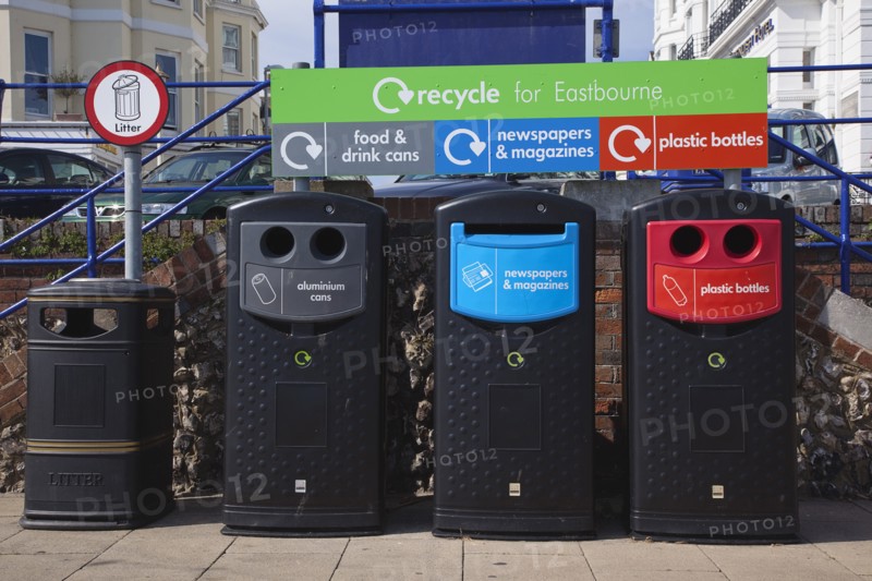 England, East Sussex, Eastbourne, Recycling bins on the seafront promenade. Photo : Stephen Rafferty