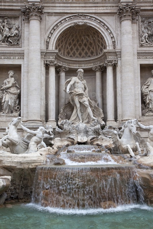 Italy, Lazio, Rome, Trevi fountain in Piazza de Trevi. 
Photo Stephen Rafferty / Eye Ubiquitous