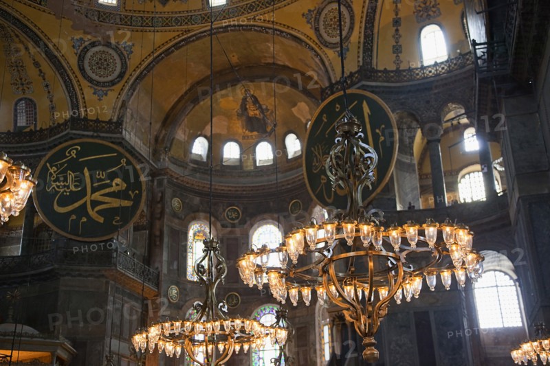 Turkey, Istanbul, Fatih, Sultanahmet, Haghia Sofia interior. 
Photo Stephen Rafferty