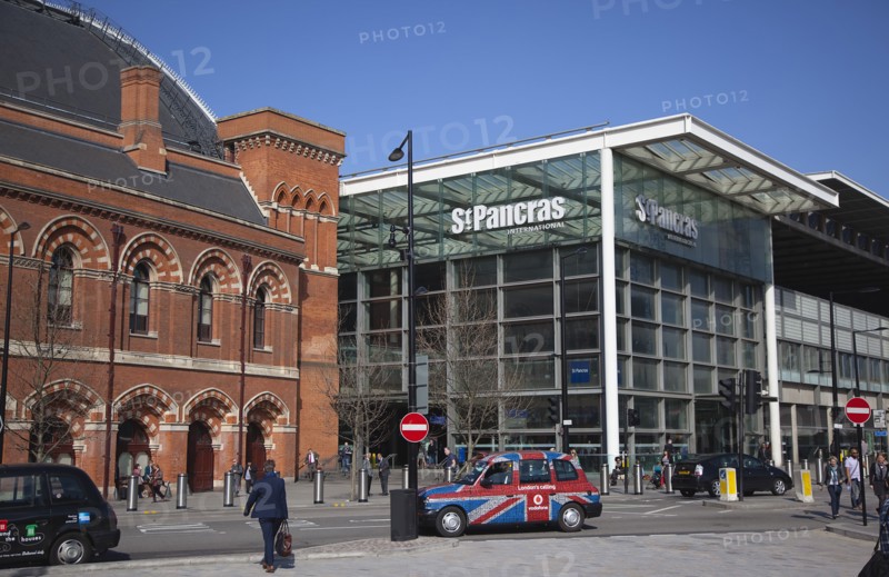 England, London, Taxi cabs outside the entrance to St Pancras Railway Station. 
Photo Stephen Rafferty