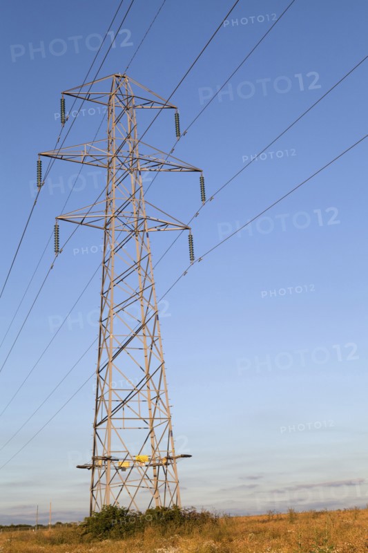 Environment, Power, Electricity, Pylons in the Hampshire countryside, England. 
Photo Bennett Dean