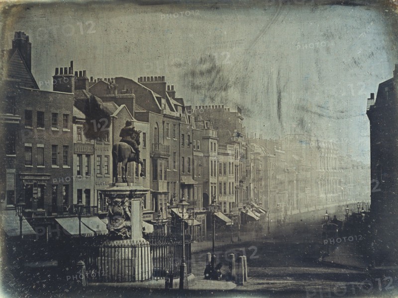 St. Croix, Rue du parlement depuis Trafalgar Square