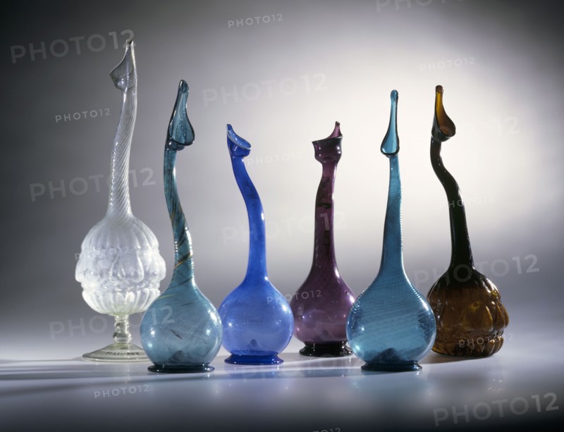 Anonyme, Six flacons de parfum
