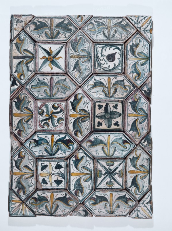 Panneau formé de carreaux de faïence, vers 1470