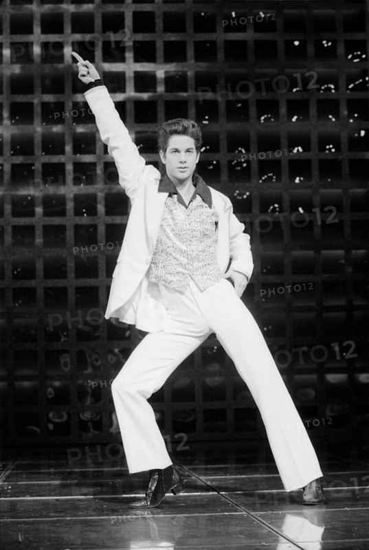 Adam Garcia dans "Saturday Night Fever"
