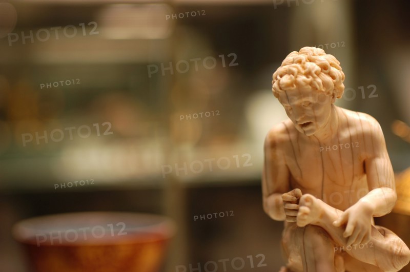 Hercule se retirant une épine du pied