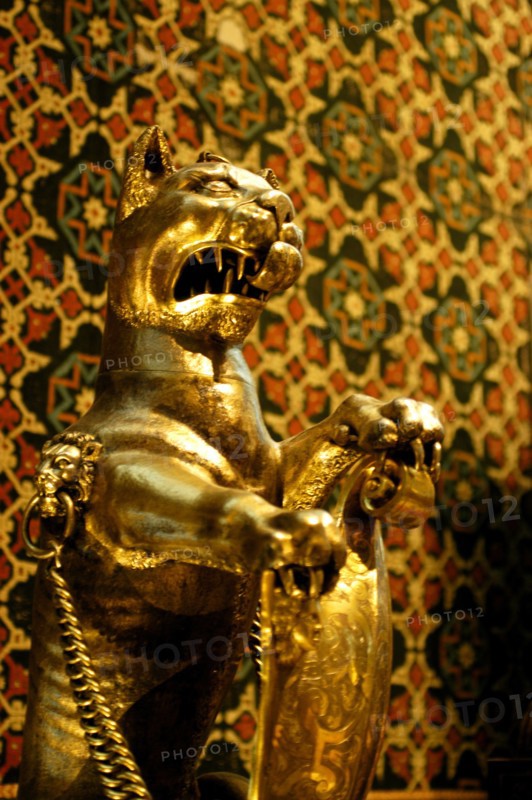 Moulage d'une statuette de léopard