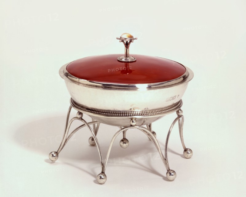 Ashbee, Saladier en argent