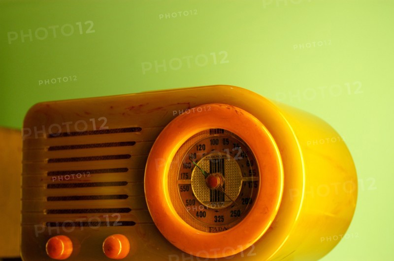 Radio "Bullet" 115 Streamline
