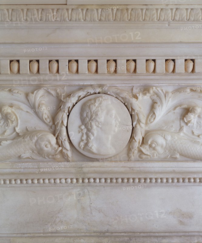 Chambers, Cheminée