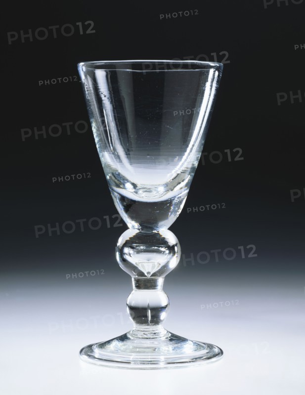 Drinking glass, by Ravenscroft. England, late 17th century