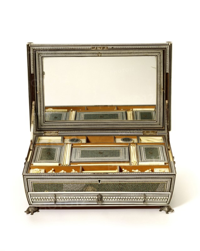 Work box. Bombay, India, early 19th century