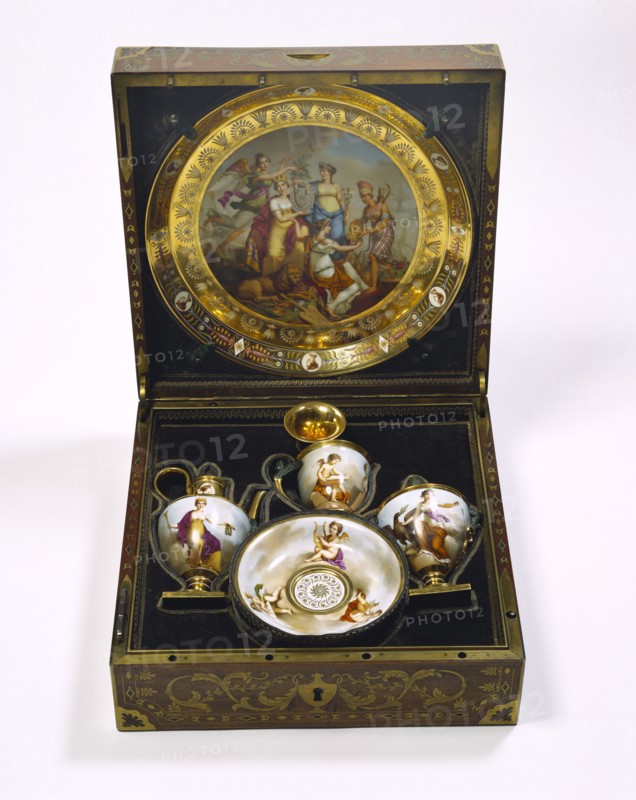 Dejeuner service in box. Paris, France, 19th century