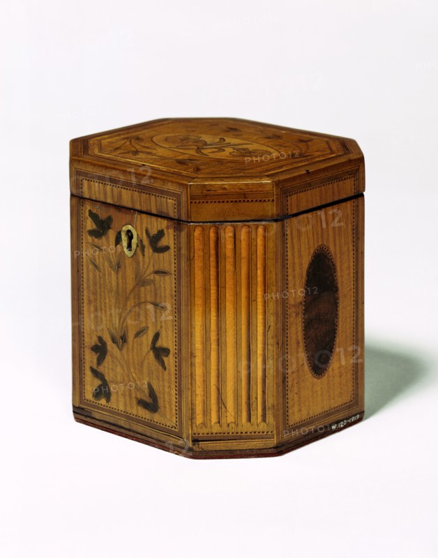 Tea caddy. England, 18th century