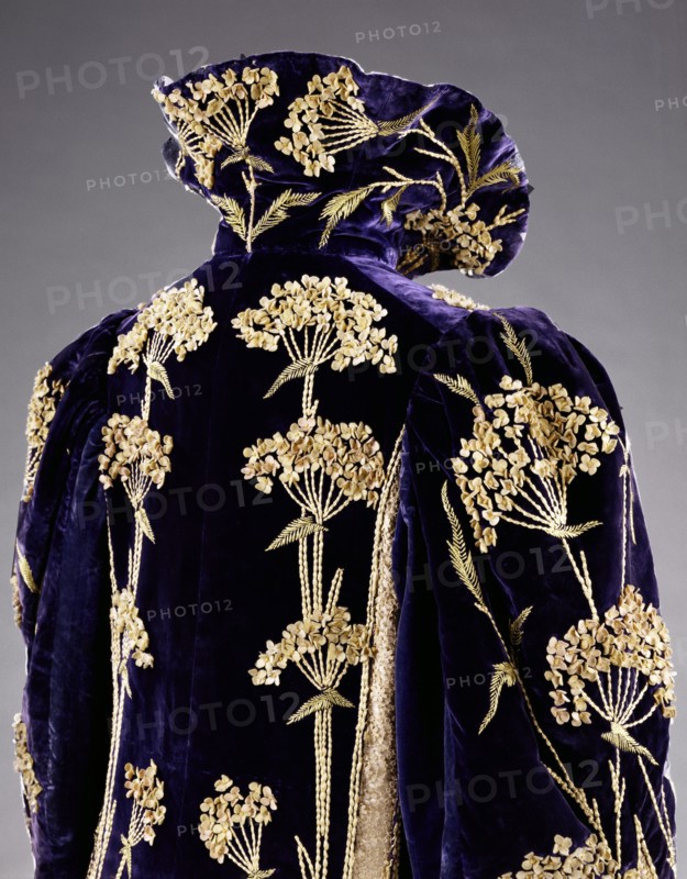 Woman's full length coat. England, late 19th century