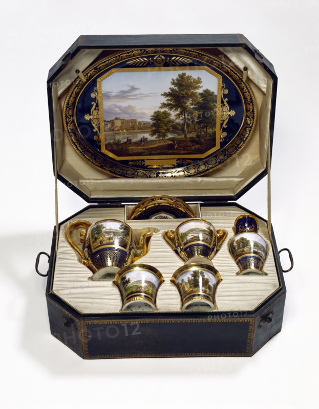 Dinner set. France, 19th century
