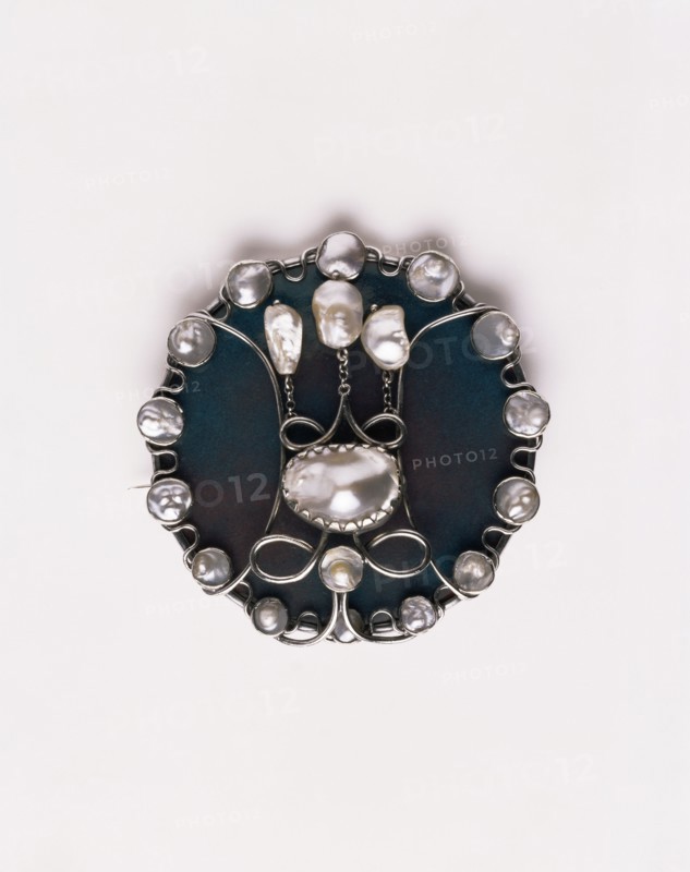 Brooch, by C.R. Ashbee. England, 1896