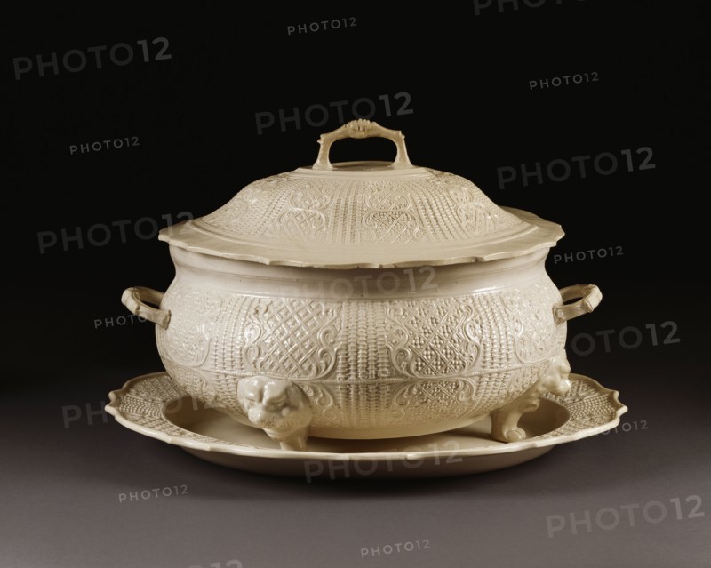 Tureen. Staffordshire, England, mid-18th century