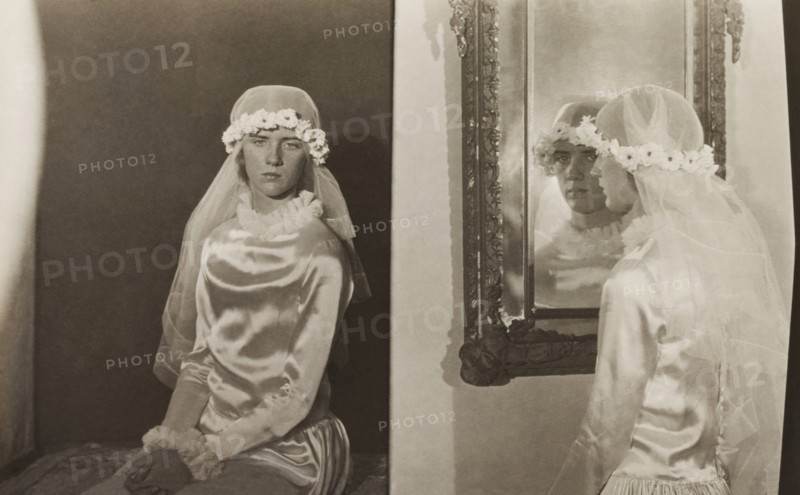 Deidre Hart-Davis, diptych, photo Curtis Moffat. London, UK, early 20th century. 
Londres, Victoria & Albert Museum
Londres, Victoria and Albert Museum