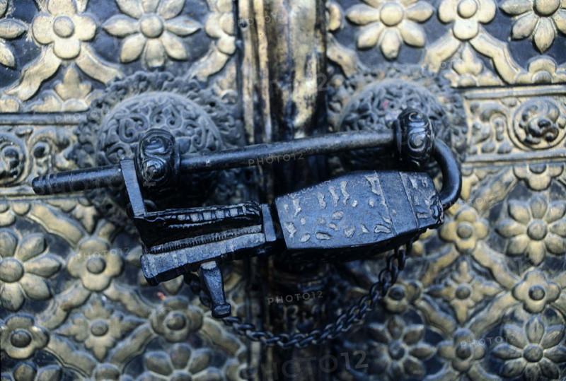 Détail de verrou, Mani Keshar Chowk, Patan, Népal, Inde.