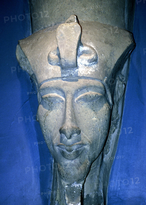 Akhenaton