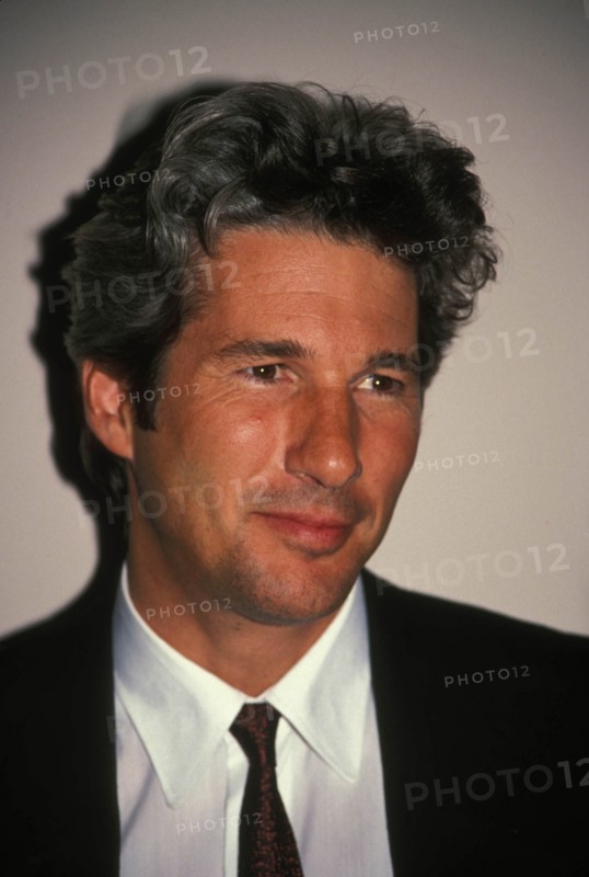 Entertainment News - December 00, 1988